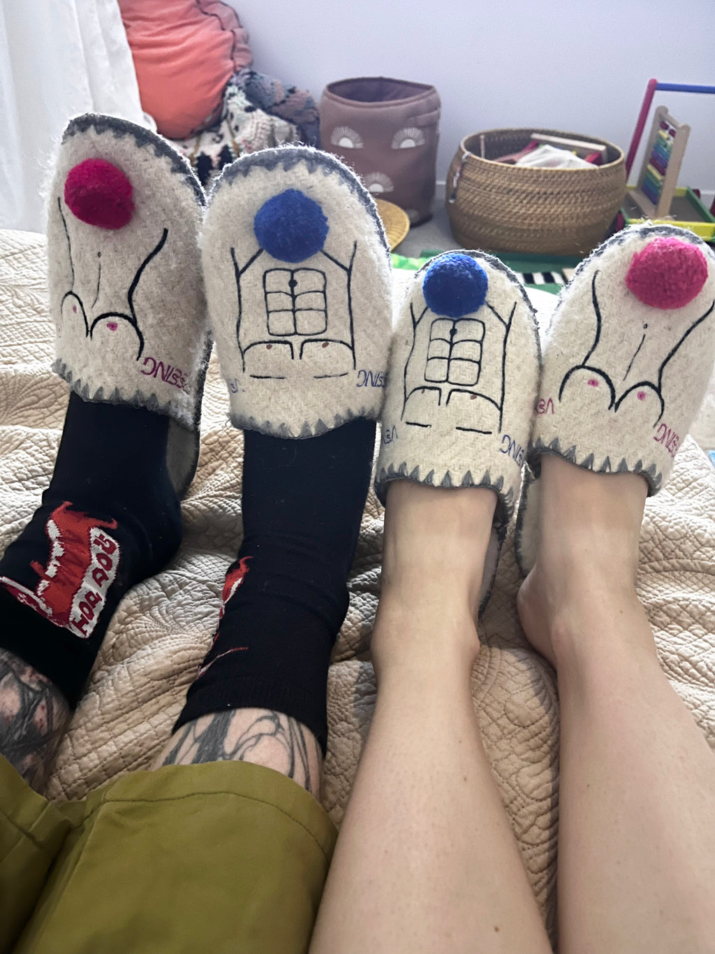 Wo-Man - Unisex Handmade Wool Slippers