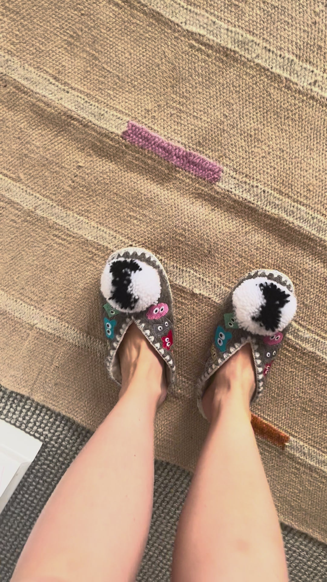 All Eyes On Feet - Women’s Handmade Wool Slippers